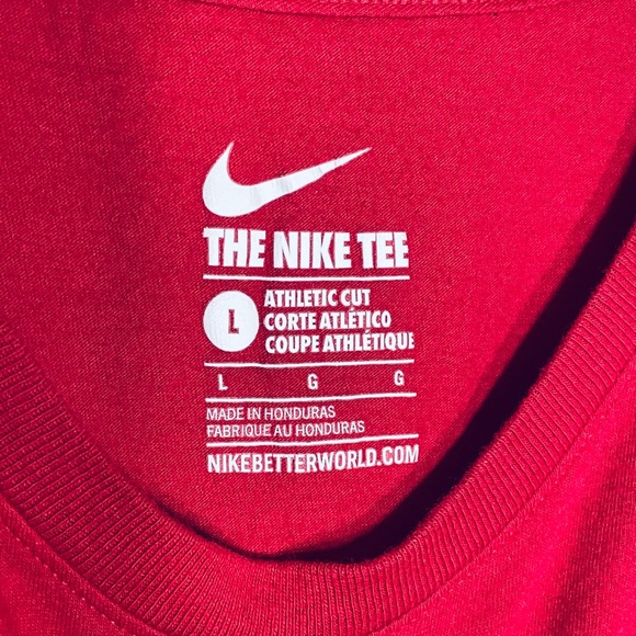 Men’s Nike Tee - Picture 2 of 4